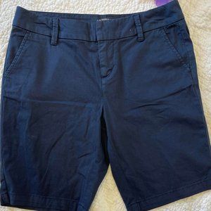 Women's G.H. Bass & Co. Chino Golf and Outdoors Shorts: Sz 4